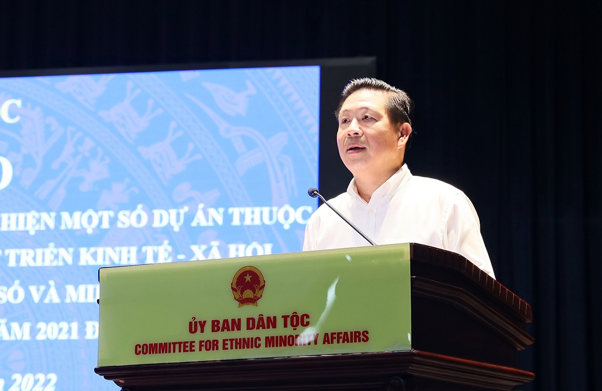 Thứ trưởng, Phó Chủ nhiệm Ủy ban Dân tộc Lê Sơn Hải phát biểu kết luận Hội thảo
