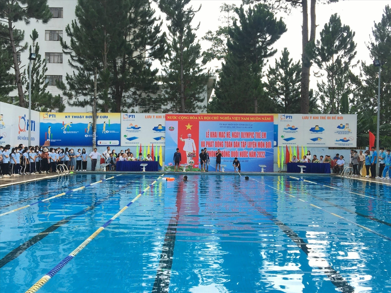 Khai mạc hè, ngày Olympic trẻ em và Phát động toàn dân tập luyện môn bơi, phòng chống đuối nước