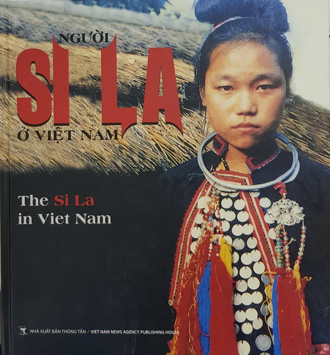 Bìa cuốn sách "Người Si La ở Việt Nam"
