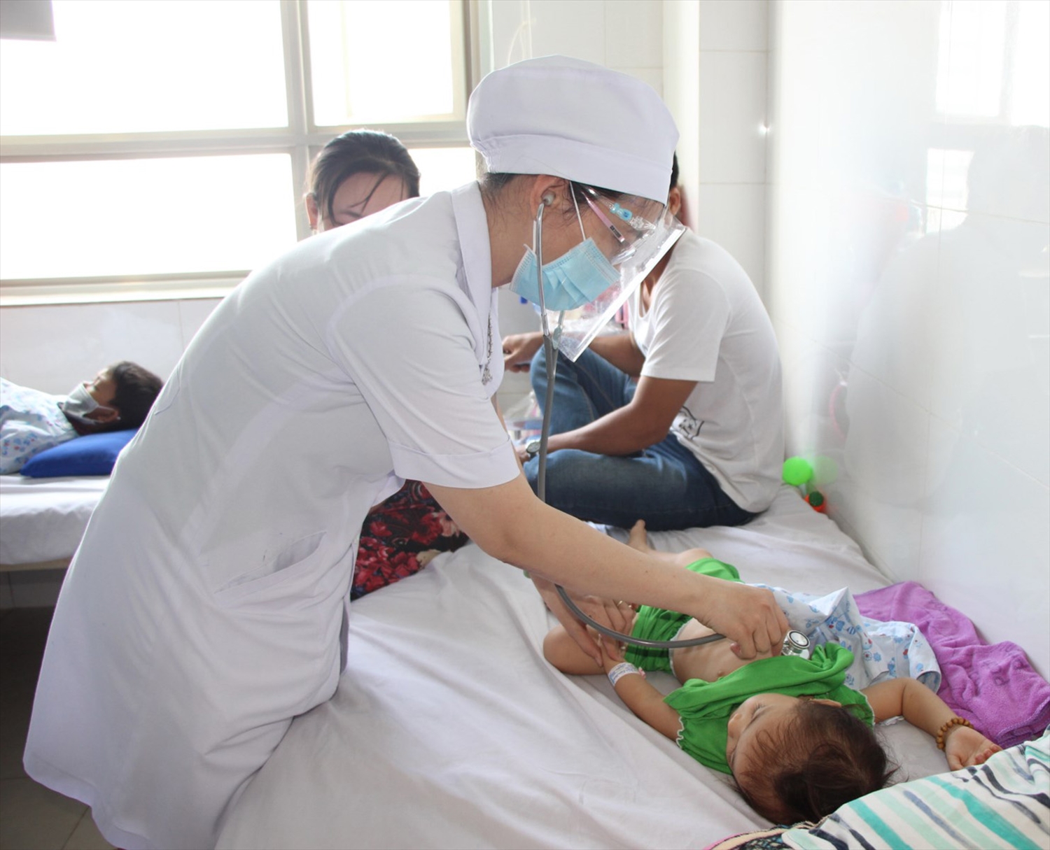 Bệnh viện Sản Nhi An Giang tiếp nhận nhiều trường hợp mắc SXH
