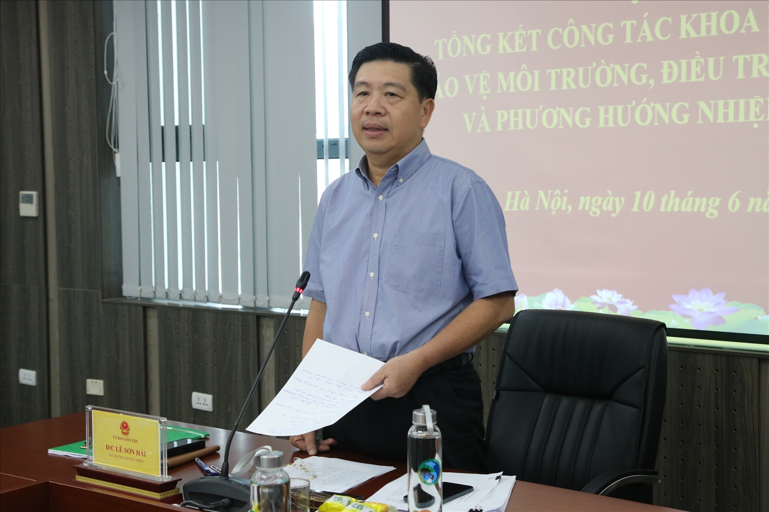 Thứ trưởng, Phó Chủ nhiệm Lê Sơn Hải, Chủ tịch Hội đồng KHCN của UBDT phát biểu tại hội thảo 
