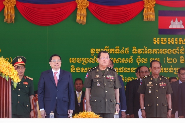 Lễ kỷ niệm lần thứ 45 năm "Hành trình hướng tới lật đổ chế độ diệt chủng Pol Pot" của Thủ tướng Campuchia Samdech Techo Hun Sen diễn ra sáng nay, 20/6 - Ảnh: VGP/Nhật Bắc