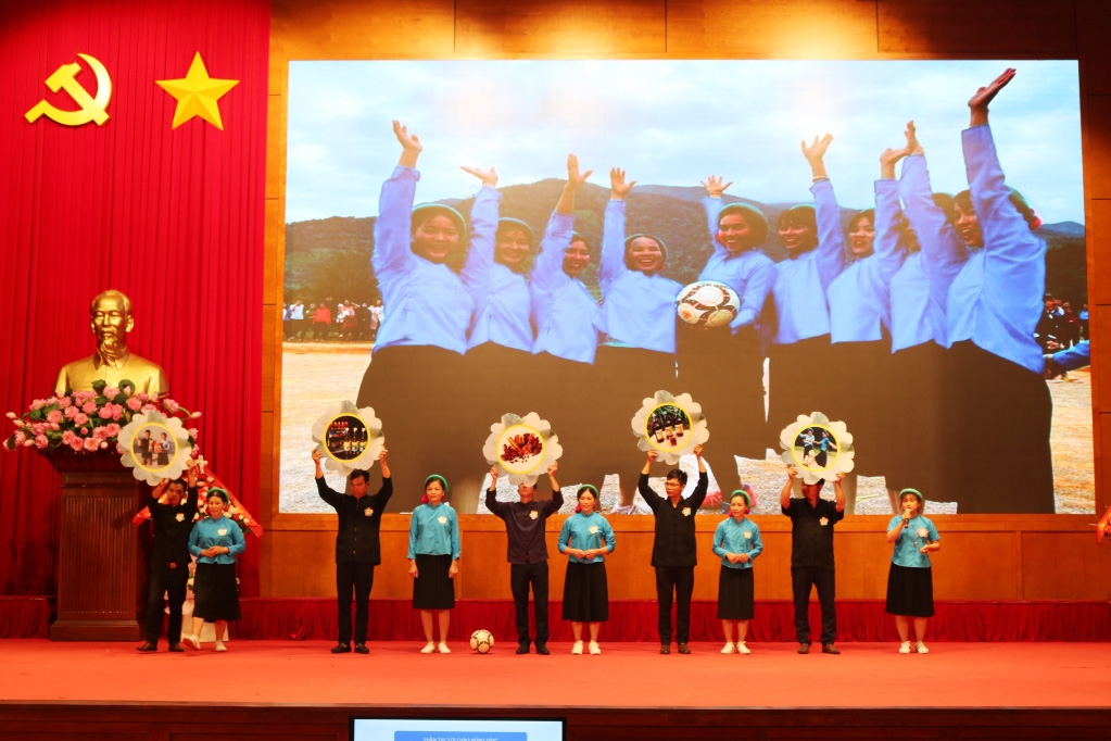 Phần thi của hội viên, nông dân huyện Bình Liêu mang đậm màu sắc văn hóa DTTS ở địa phương