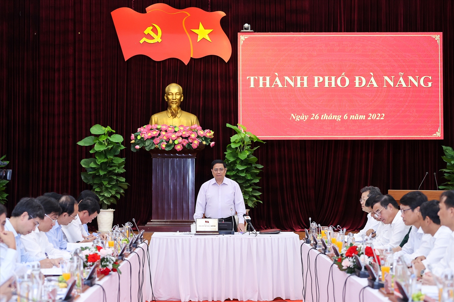 Thủ tướng Phạm Minh Chính làm việc với Ban Thường vụ Thành ủy Đà Nẵng. Ảnh VGP/Nhật Bắc