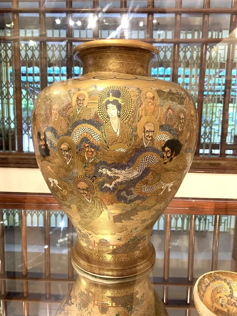 Dấu ấn Phật giáo trên gốm, sứ cổ Satsuma - Nhật Bản 8