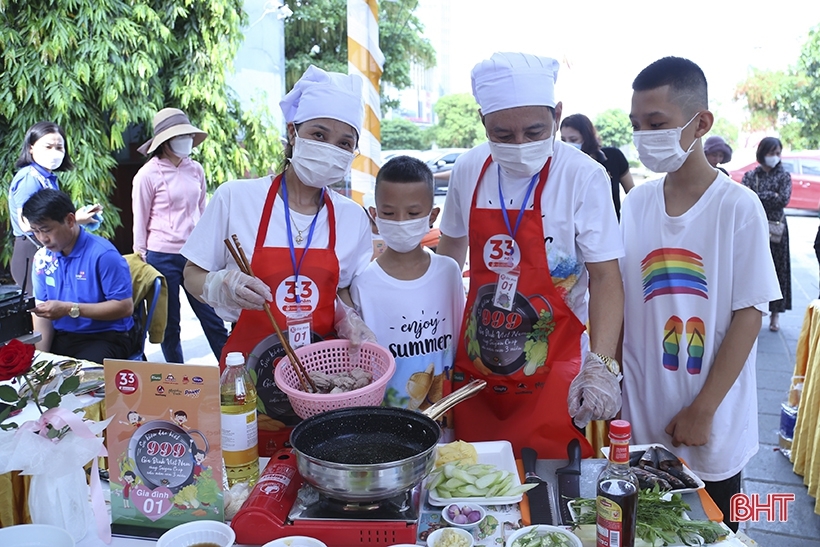 Chương trình “999 gia đình Việt Nam cùng Saigon Co.op nấu mâm cơm 3 miền” tại Hà Tĩnh