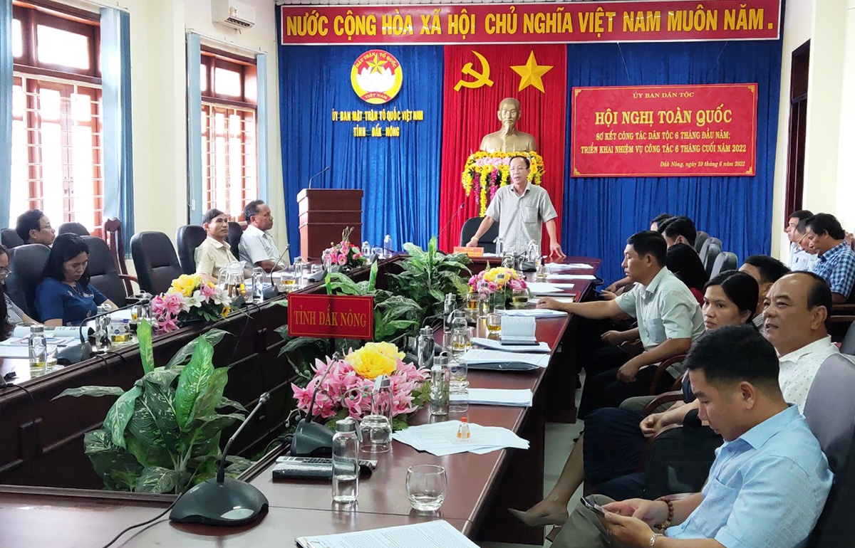 Đại biểu dự Hội nghị tại điểm cầu tỉnh Đắk Nông. (Ảnh Lê Hường)