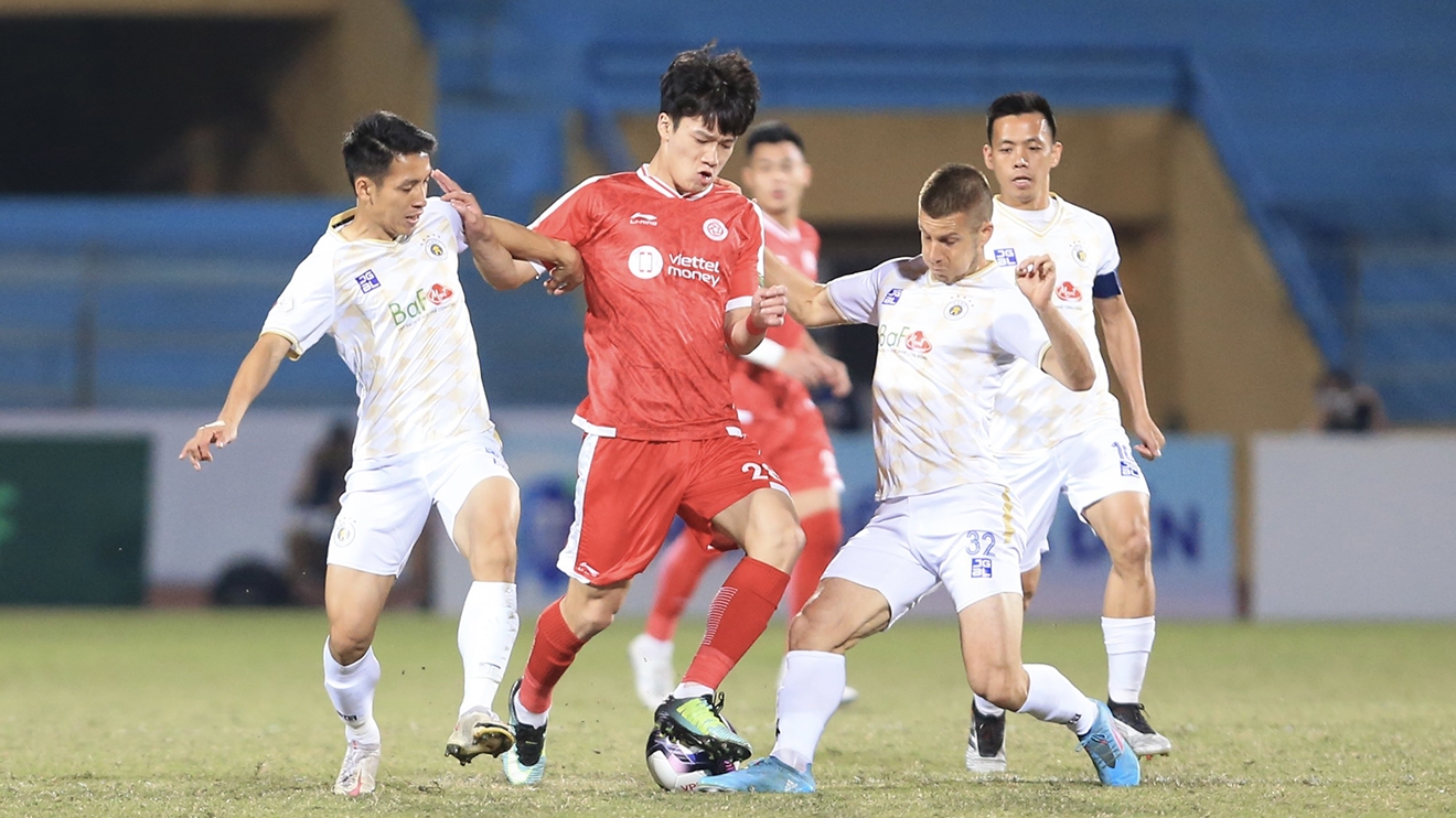 Hà Nội FC gặp Viettel luôn là trận đấu đáng xem ở V-League. Ảnh: Hoàng Linh