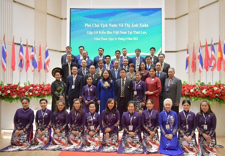 Phó Chủ tịch nước Võ Thị Ánh Xuân gặp gỡ kiều bào tại Thái Lan 
