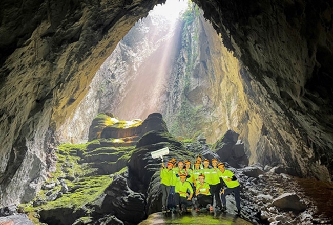 Hang Sơn Đoòng - hang động lớn nhất thế giới, điểm nhấn cho du lịch Quảng Bình. (Ảnh minh họa) 