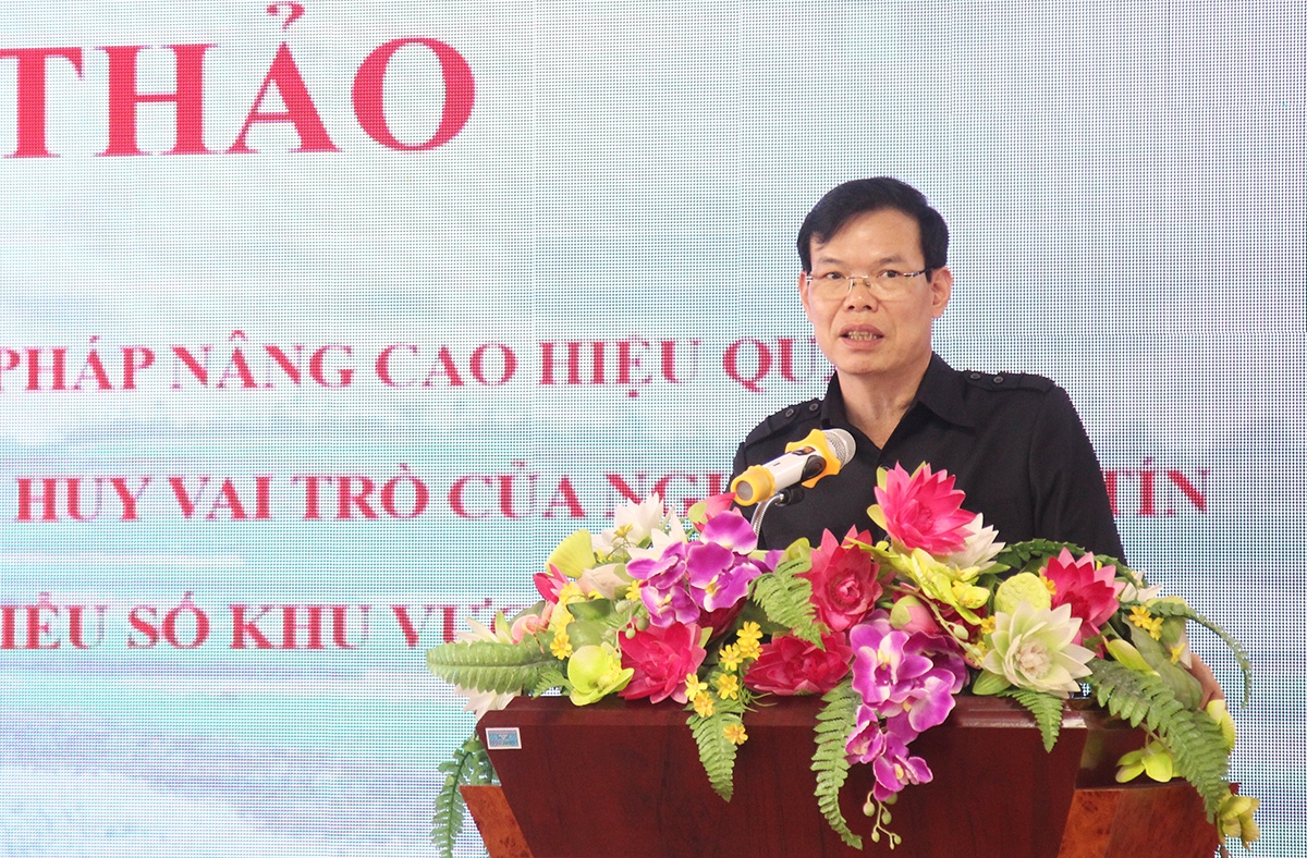 Ông Triệu Tài Vinh, Phó Ban Dân vận Trung ương, phát biểu tại Hội thảo