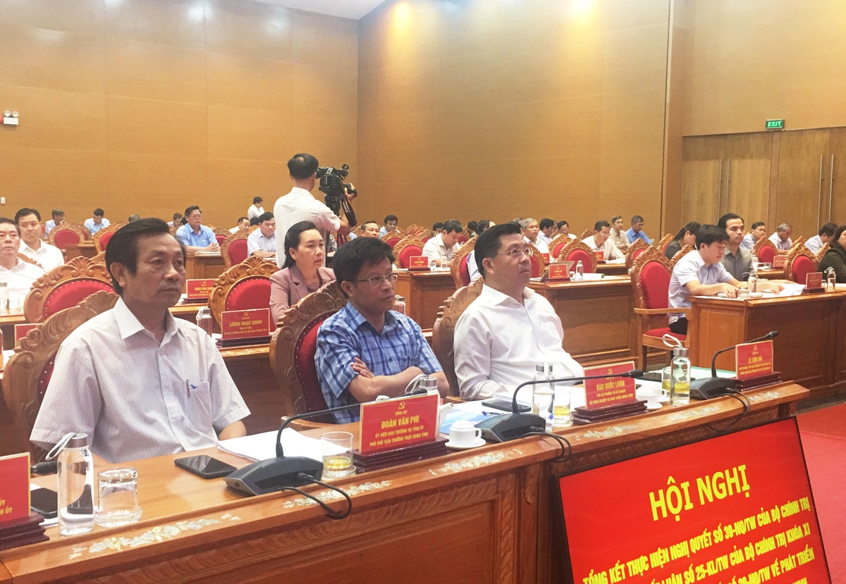 Thứ trưởng, Phó Chủ nhiệm Ủy Ban dân tộc Lê Sơn Hải tham dự Hội nghị