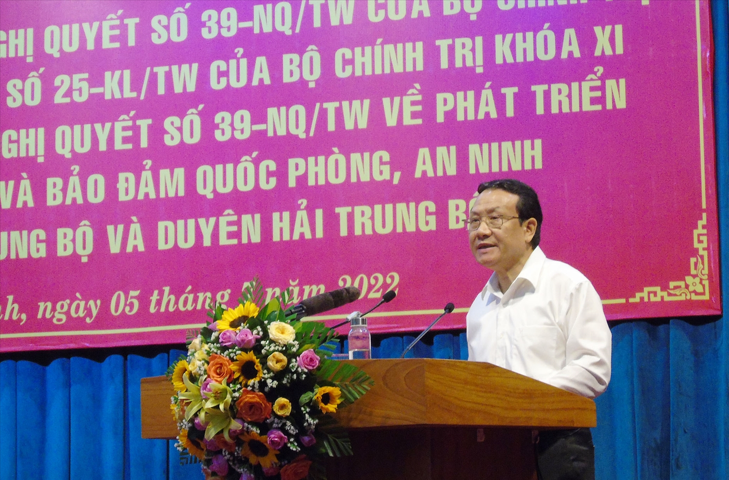 Phó Trưởng Ban Kinh tế Trung ương Nguyễn Hồng Sơn phát biểu tại Hội nghị