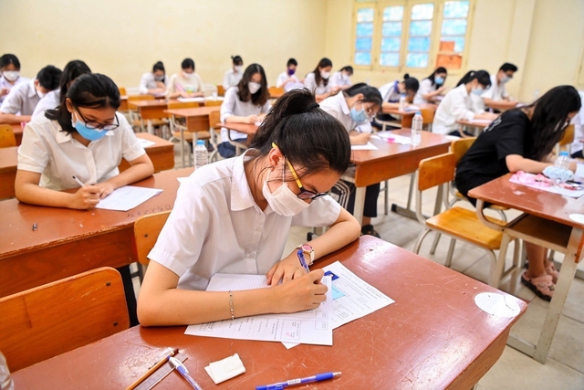Hơn 106.000 thí sinh tại Hà Nội chính thức bước vào kỳ thi vào lớp 10 THPT. Ảnh minh họa