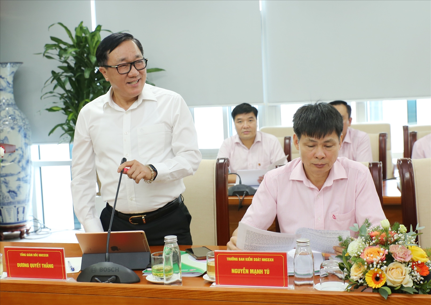 Ủy viên HĐQT, Tổng Giám đốc NHCSXH Dương Quyết Thắng báo cáo kết quả hoạt động quý II/2022