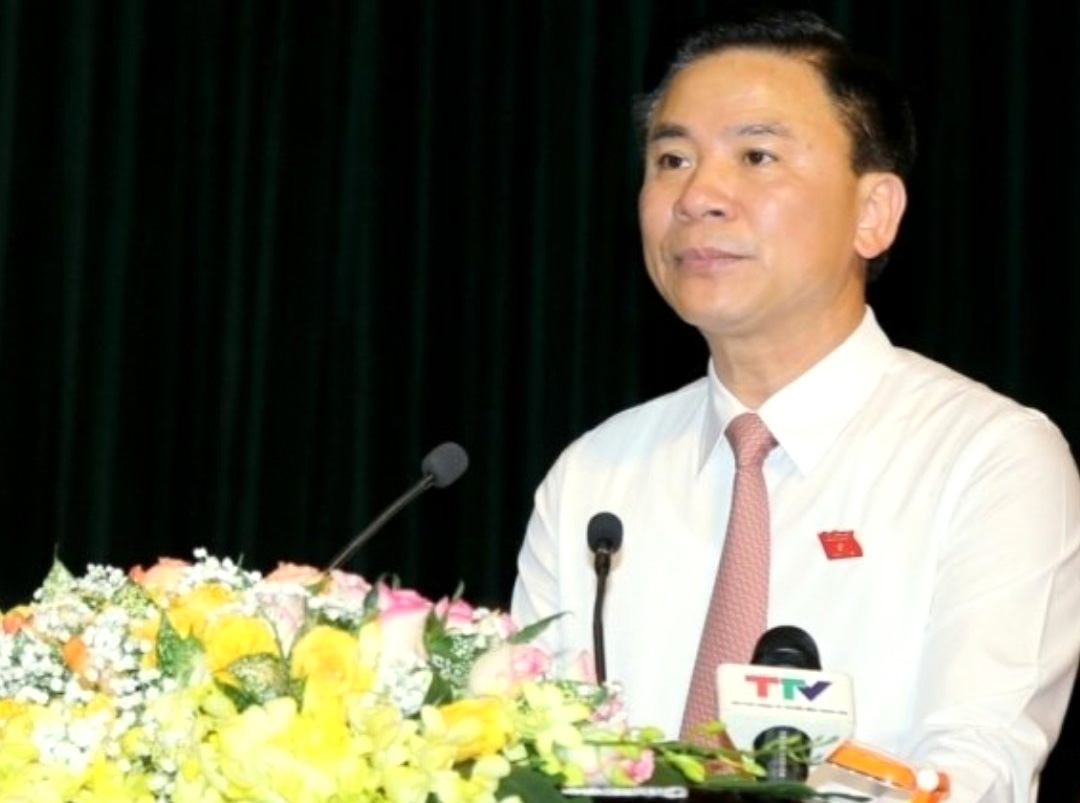 Ông Đỗ Trọng Hưng, Bí thư Tỉnh ủy, Chủ tịch HĐND tỉnh Thanh Hóa phát biểu tại Kỳ họp