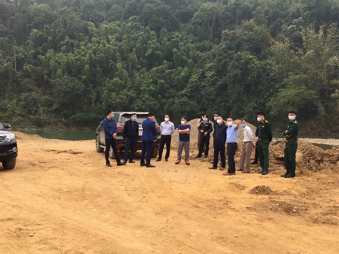 Cơ quan chức năng kiểm tra thực tế tại Dự án Thủy Điện Tràng Định 2 (ảnh của Sở Công thương tỉnh Lạng Sơn)
