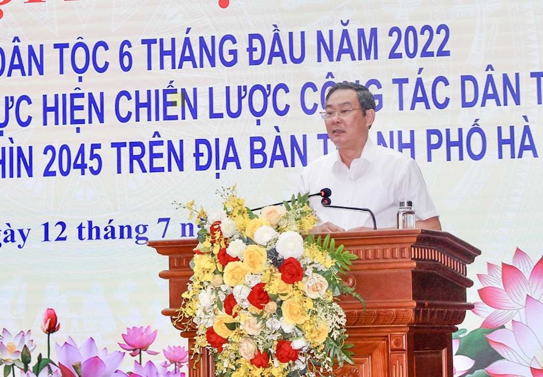 Ông Lê Hồng Sơn, Phó Chủ tịch Thường trực, Phụ trách UBND TP.Hà Nội phát biểu kết luận Hội nghị
