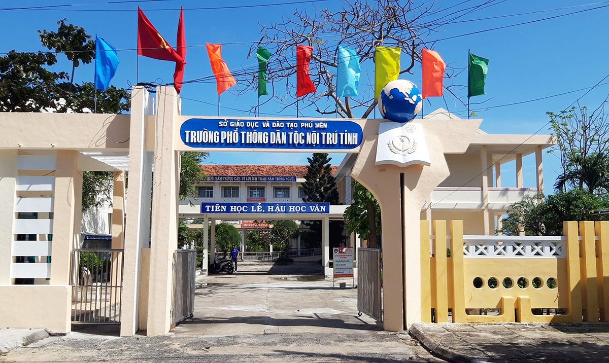 Trường PTDT Nội trú tỉnh Phú Yên