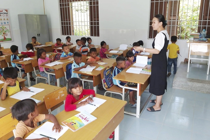 Lớp tăng cường tiếng Việt trong Hè năm 2022 cho trẻ chuẩn bị vào lớp 1 Trường Tiểu học Cam Phước Đông 1