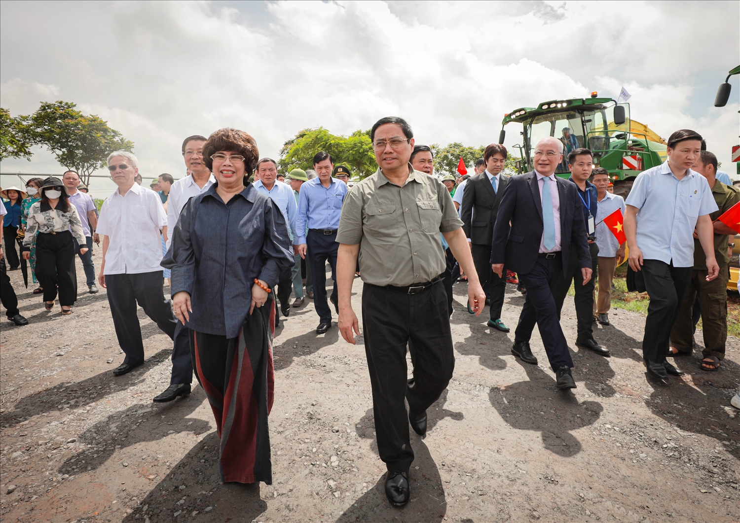  Thủ tướng Chính phủ Phạm Minh Chính và Đoàn công tác thăm và làm việc tại các dự án của Tập đoàn TH 