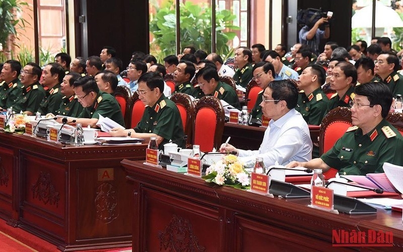 Thủ tướng Phạm Minh Chính dự và chỉ đạo Hội nghị Quân chính toàn quân. (Ảnh: TRẦN HẢI)