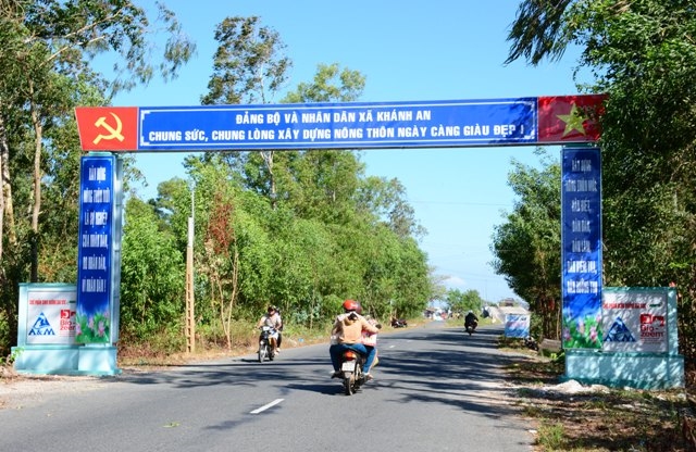Đường về xã an toàn khu của tỉnh Cà Mau