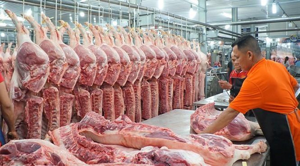 Bảo đảm cân đối cung cầu thịt lợn, thức ăn chăn nuôi và bình ổn giá