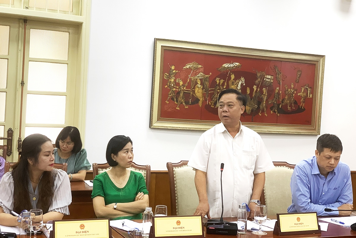 Đại diện Tổng cục Du lịch Việt Nam phát biểu tại buổi Họp báo