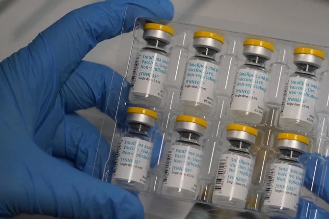 Thuốc chủng ngừa bệnh đậu mùa khỉ được trưng bày tại Sở Y tế Quận Salt Lake (Philippines)