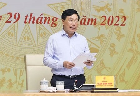 Phó Thủ tướng Thường trực Chính phủ Phạm Bình Minh yêu cầu các bộ, ngành, địa phương đẩy nhanh tiến độ thực hiện các Chương trình MTQG
