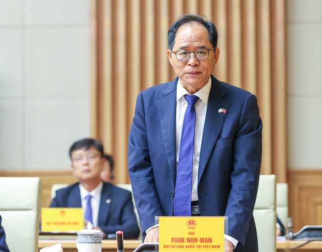 Đại sứ Hàn Quốc tại Việt Nam Park Noh-wan bày tỏ cảm ơn Thủ tướng Phạm Minh Chính đã dành nhiều thời gian gặp gỡ, đối thoại với các doanh nghiệp Hàn Quốc - Ảnh: VGP/Nhật Bắc
