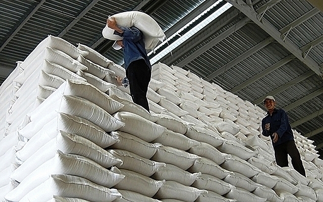 Xuất cấp không thu tiền 432,78 tấn gạo từ nguồn dự trữ quốc gia cho tỉnh Bình Phước.