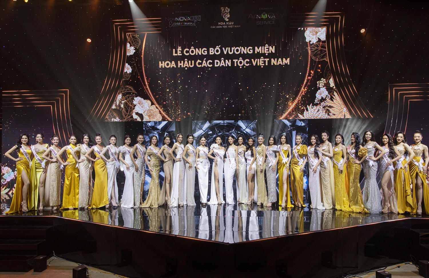 Gương mặt Top 30 thí sinh thi tài trong đêm Chung kết Hoa hậu các dân tộc Việt Nam 2022
