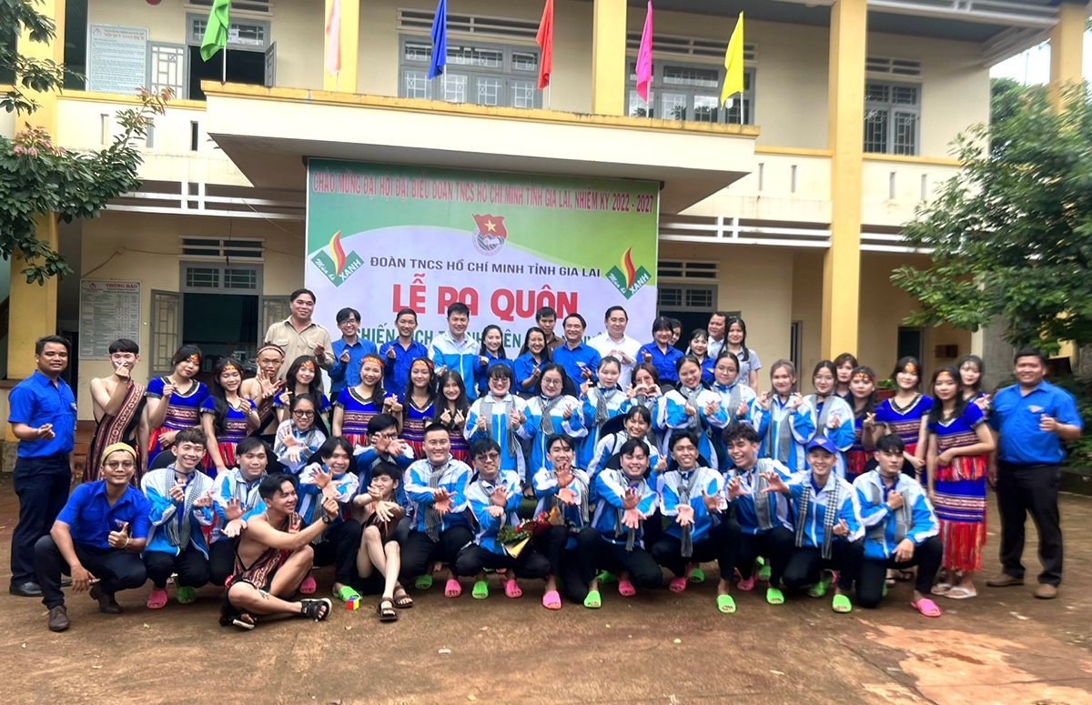 Chiến dịch thanh niên tình nguyện “Mùa Hè Xanh” đã thu hút 70 “chiến sĩ” của các Đoàn trường đứng chân trên địa bàn tỉnh Gia Lai