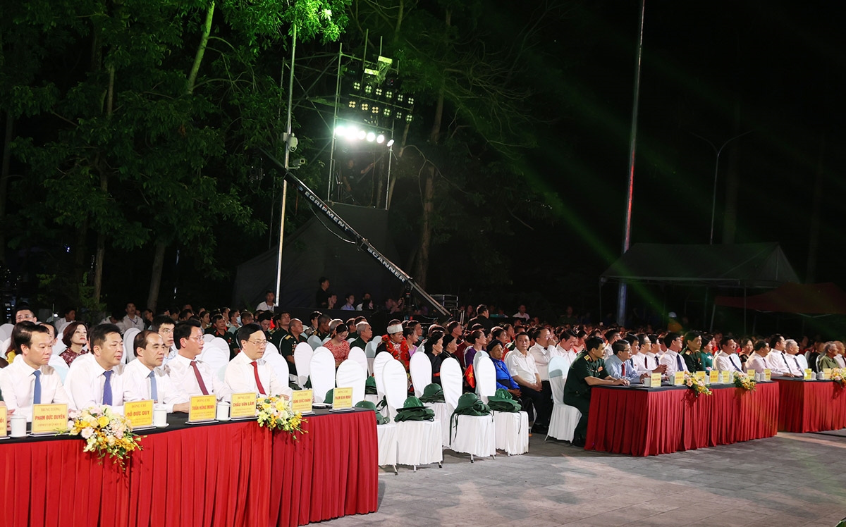 Các đại biểu dự Chương trình tại điểm cầu Hà Giang. (Ảnh: VGP/Hải Minh)