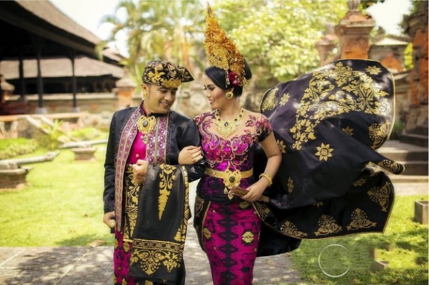Trang phục cưới của người Indonesia trên đảo Bali