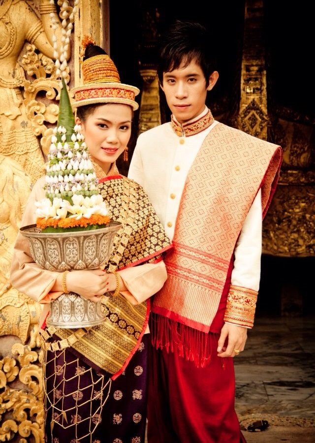 Trang phục cưới truyền thống của người Lào