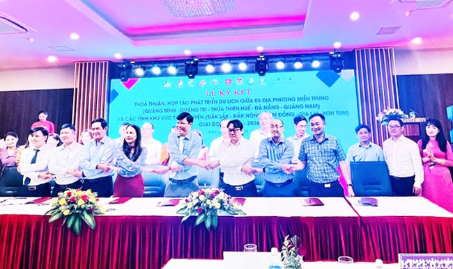 5 địa phương miền Trung và 5 tỉnh Tây Nguyên ký kết thỏa thuận hợp tác