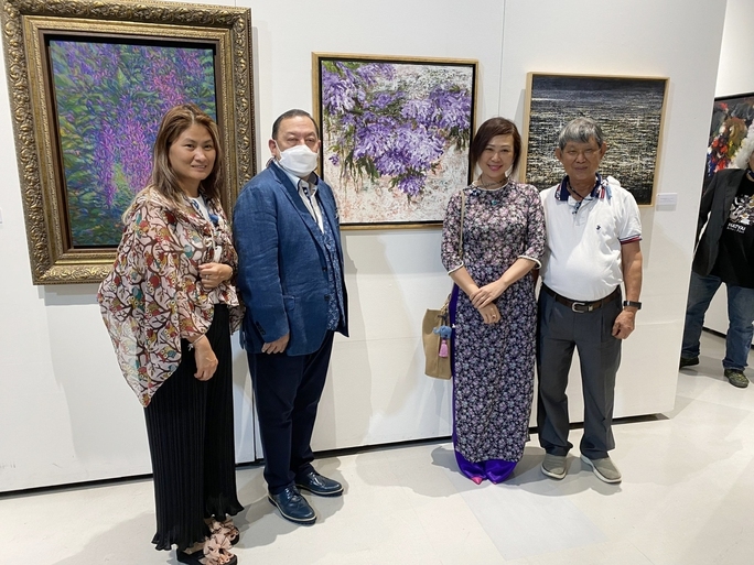 Hoạ sĩ Lý Khắc Nhu, Lý Chánh Vân, Việt Kim Quyên tham gia triển lãm quốc tế Visual Art Exhibition 2022