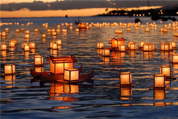 Đèn lồng giấy được sử dụng rất nhiều trong Lễ hội Obon Nhật Bản. Ảnh: internet