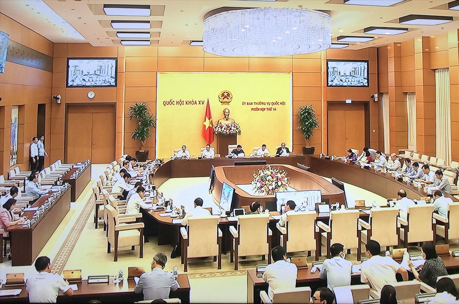 Sau 2,5 ngày làm việc, phiên họp thứ 14 của Ủy ban Thường vụ Quốc hội đã hoàn thành toàn bộ nội dung chương trình đề ra - Ảnh: VGP/Nguyễn Hoàng