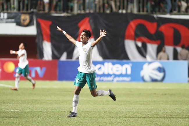 Cầu thủ U16 Indonesia ăn mừng bàn thắng duy nhất của trận đấu. (Ảnh: VFF)