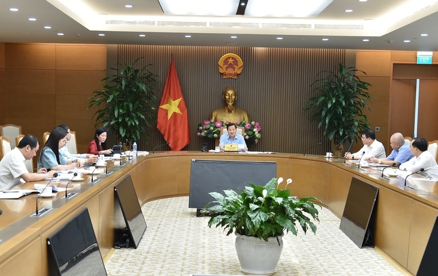 Phó Thủ tướng Lê Minh Khái chủ trì họp với các Bộ, ngành về Kế hoạch đầu tư công trung hạn giai đoạn 2021-2025 còn lại chưa phân bổ, giao chi tiết của các Bộ, cơ quan Trung ương và địa phương. Ảnh VGP/Quang Thương