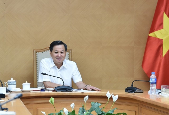 Phó Thủ tướng Lê Minh Khái đề nghị Ngân hàng Nhà nước: Thành lập ngay các Đoàn công tác để nắm bắt tình hình, hướng dẫn, tháo gỡ khó khăn cho cơ sở. Ảnh VGP/Trần Mạnh