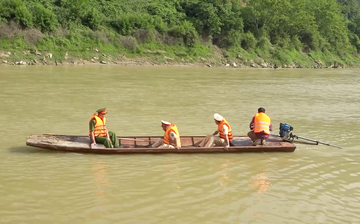 Cả 5 nạn nhân vụ lật thuyền trên sông Chảy đã được lực lượng chức năng tìm thấy sau 3 ngày nỗ lực tìm kiếm