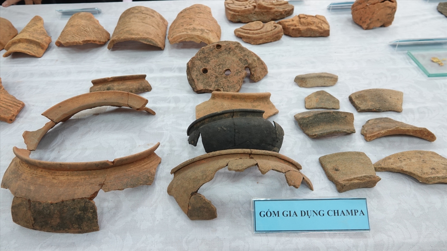 Các hiện vật được phát hiện tại phế tích Châu Thành 