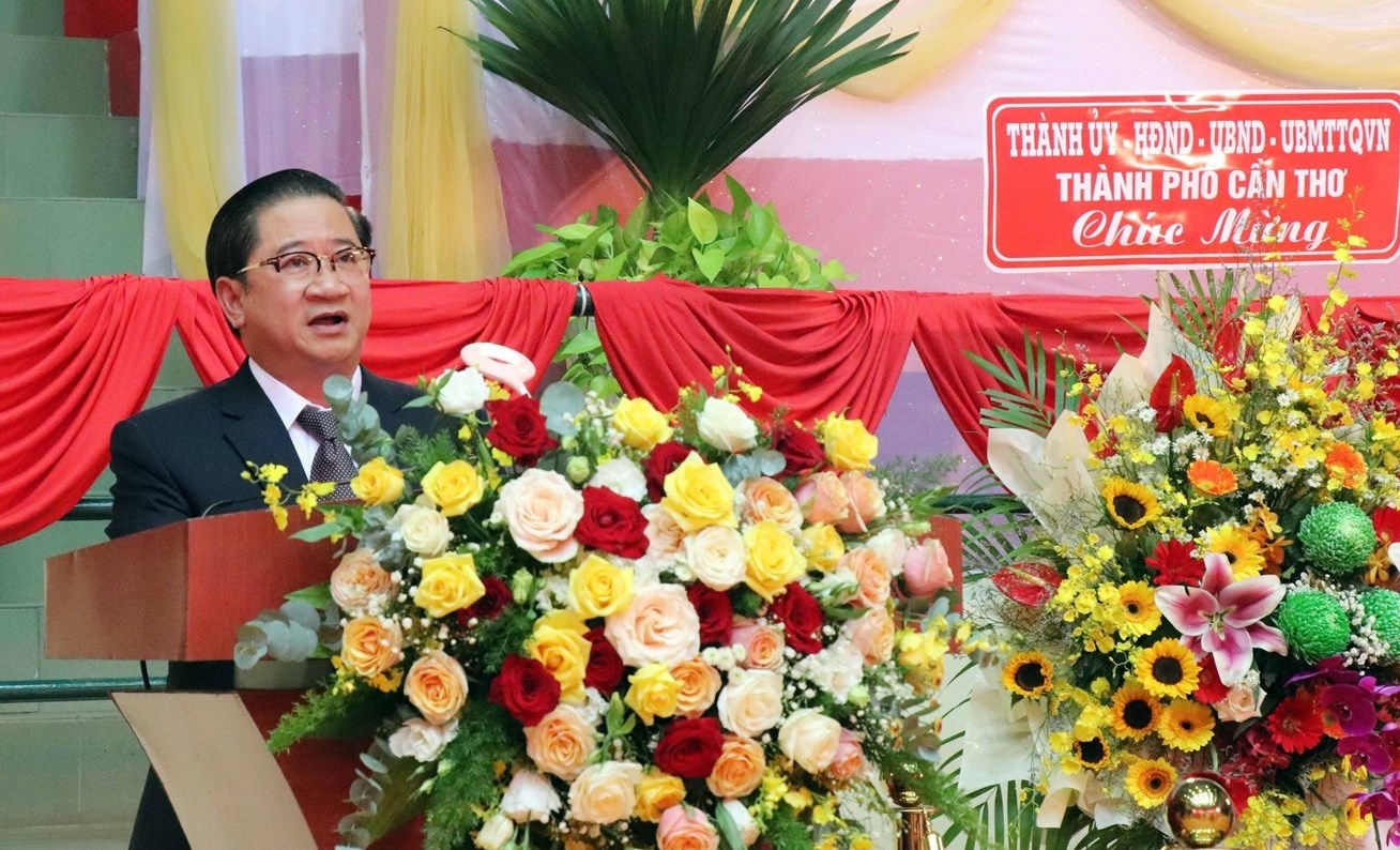 Ông Trần Việt Trường – Chủ tịch UBND TP. Cần Thơ, cho biết: Thể thao TP. Cần Thơ phát biểu tại buỗi lễ