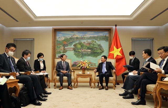 Đây là cuộc gặp trực tiếp thứ 2 giữa Phó Thủ tướng Thường trực và Phó Chủ tịch điều hành cấp cao JICA Junichi Yamada trong gần 3 tháng qua để bàn về hợp tác ODA giữa hai nước - Ảnh: VGP/Hải Minh