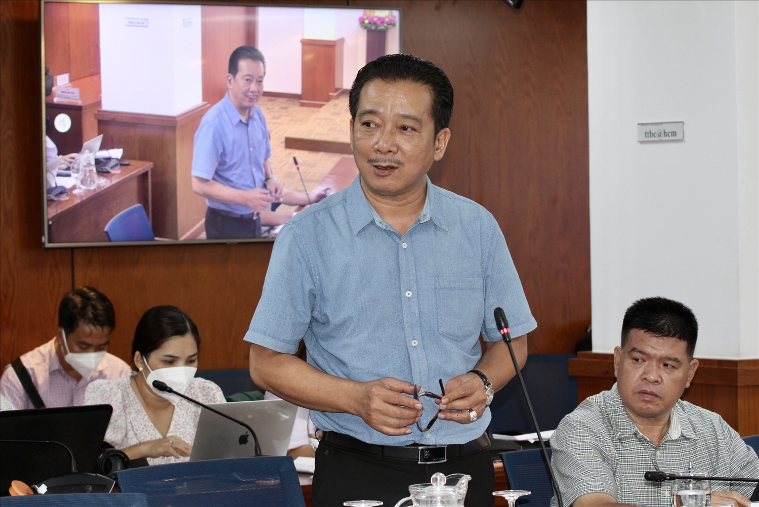 Ông Võ Trọng Nam, Phó Giám đốc Sở Văn hoá - Thể Thao thành phố Hồ Chí Minh cung cấp thông tin tại buổi họp báo